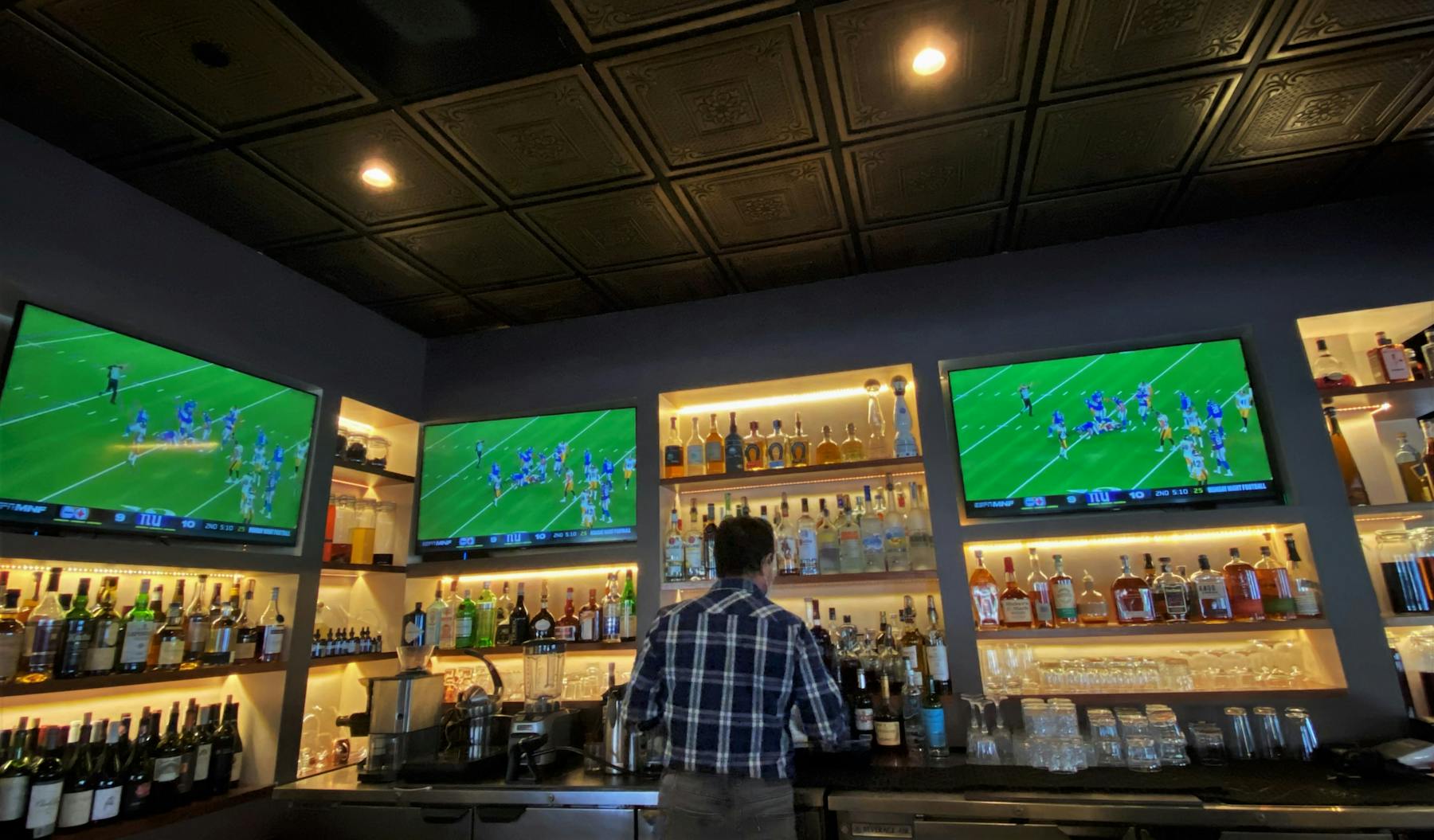 sports bar