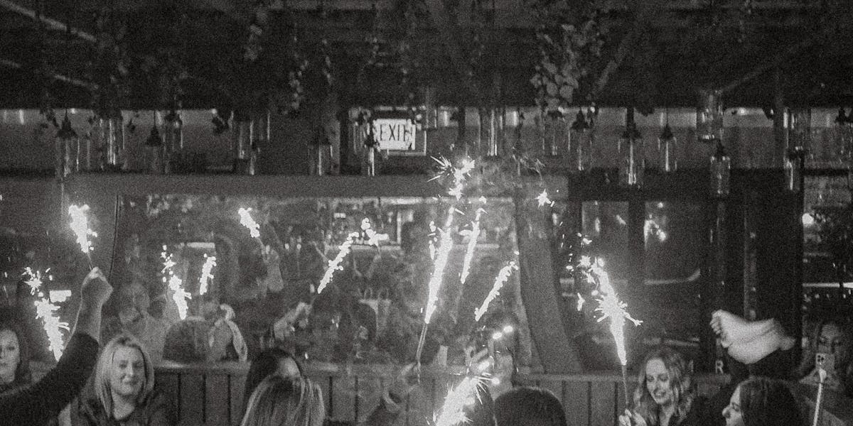 New Year's Eve 2023 LÝRA Greek Restaurant in Chicago, IL