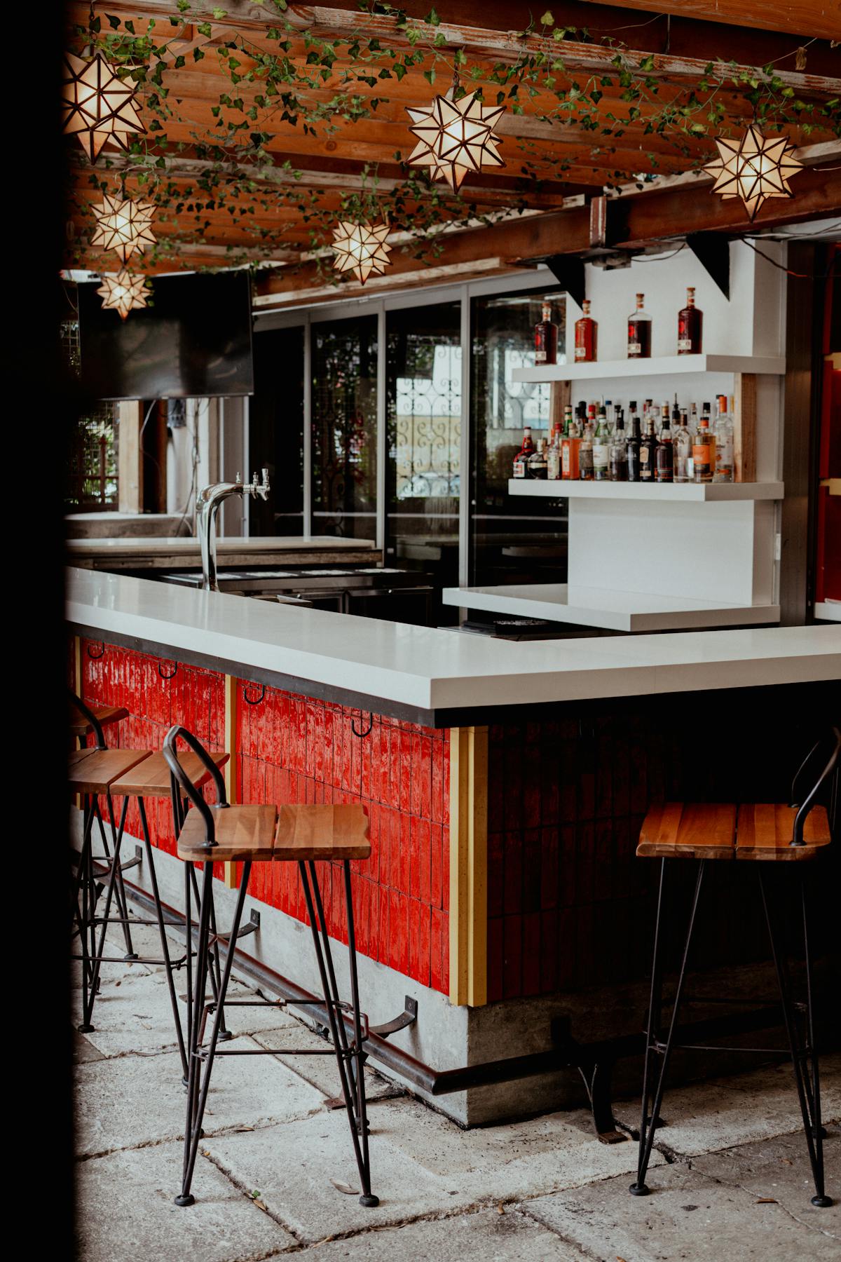 Indoor-Outdoor Bar | Miami | Sugarcane Restaurants | Bar & Grill in the USA