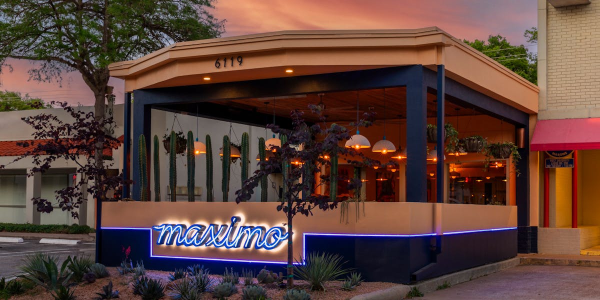 Hours & Locations | Maximo in West University Place, TX