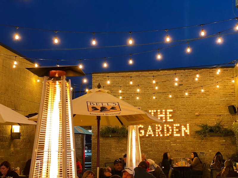 Happenings Deja Brew Bar & Grille, IL