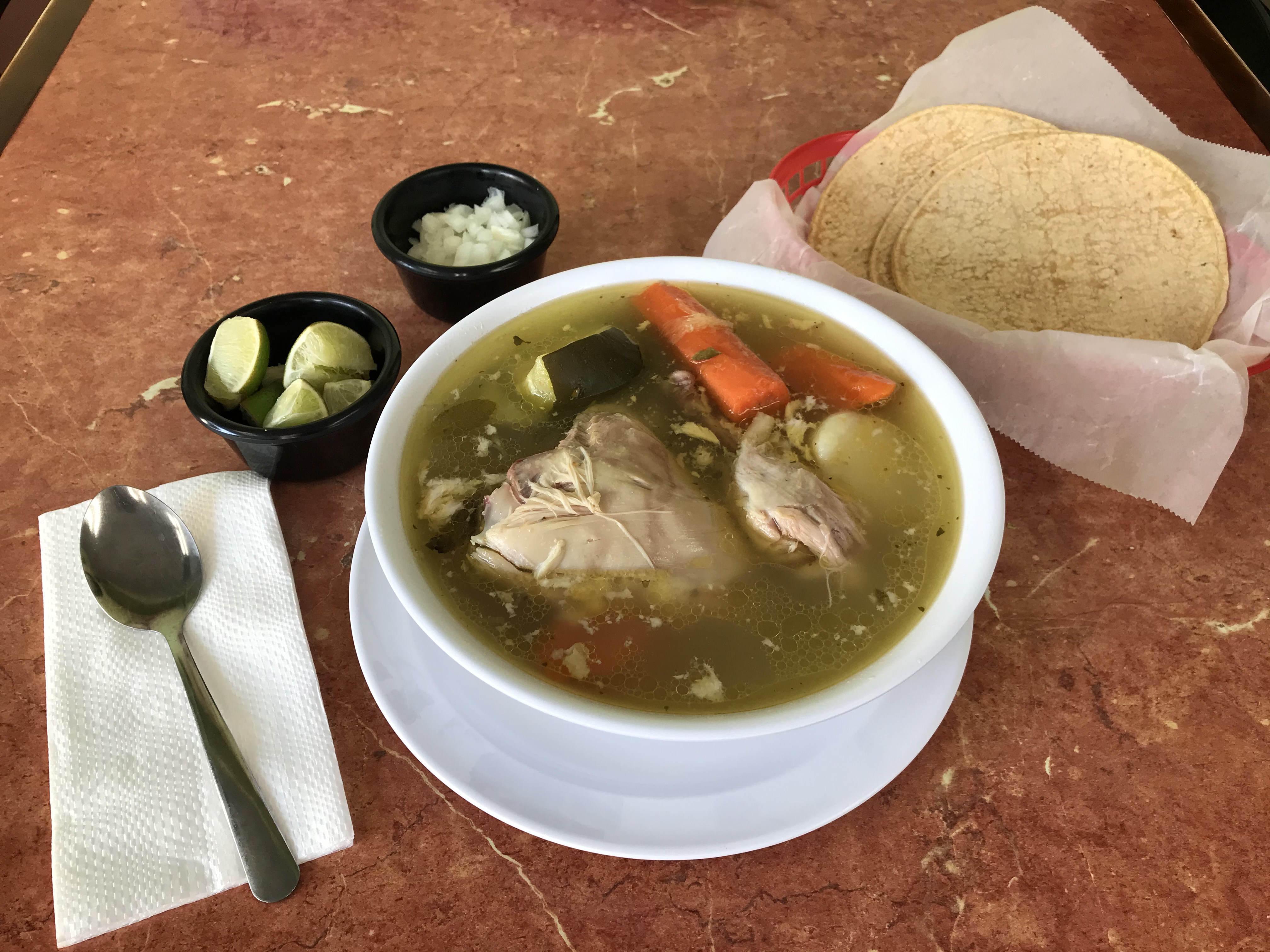 Caldo de Pollo