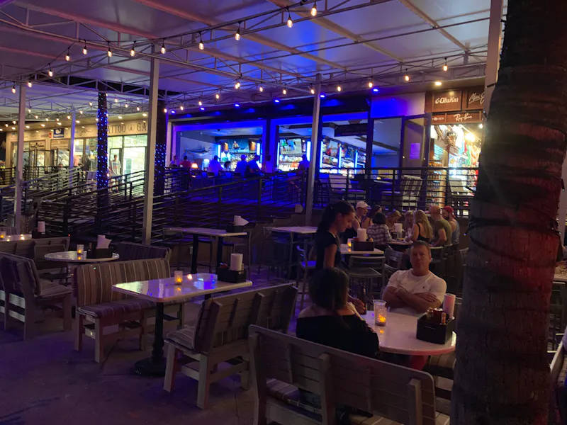 Bar photo 2