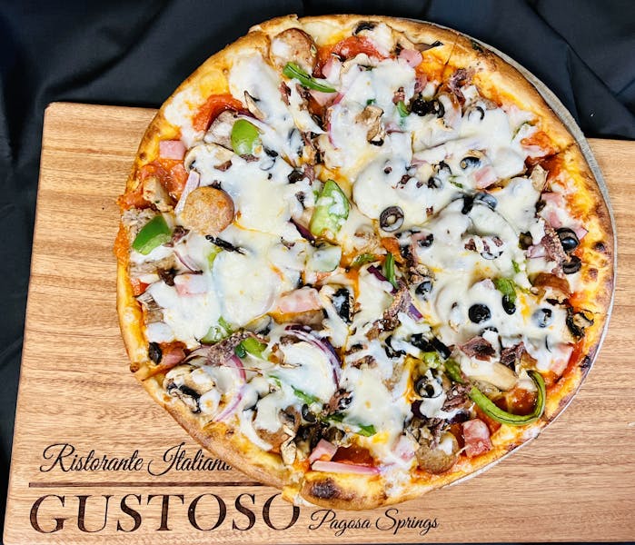 build-your-own-pizza-gustosos-italian-restaurant-in-pagosa-springs-co