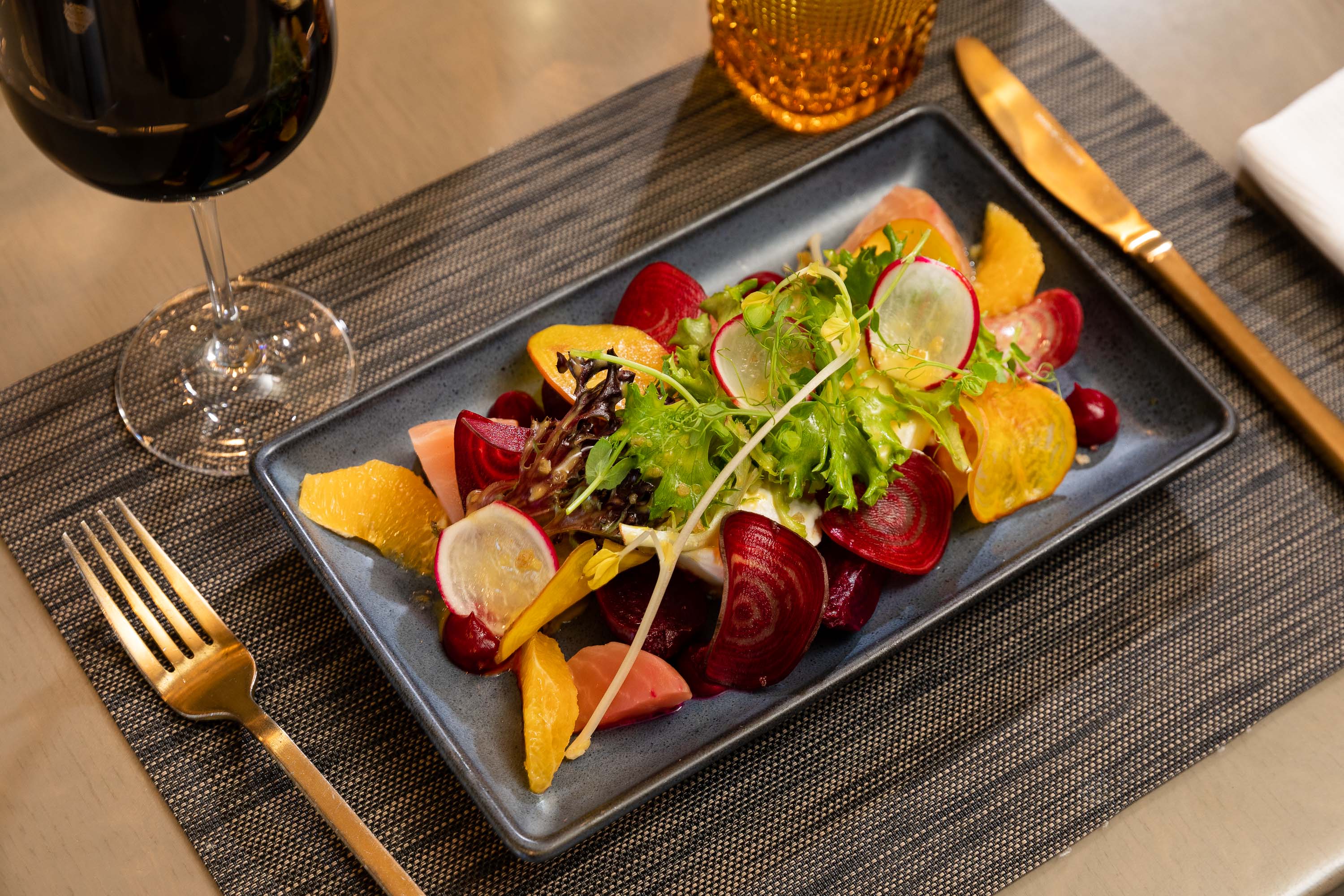 plate of brightly colored vegetables 