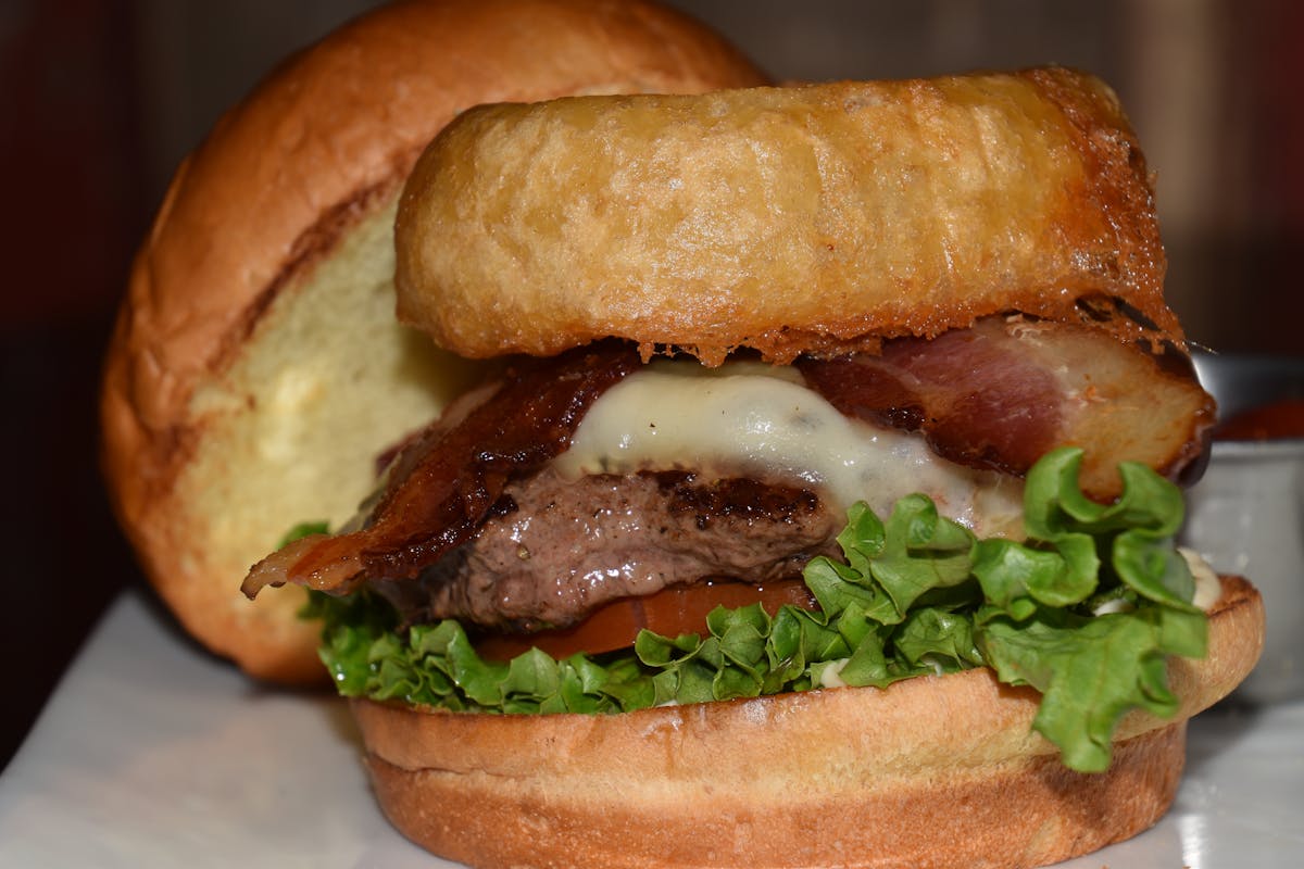 burger with onion ring