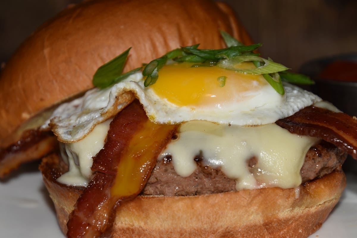 burger with egg