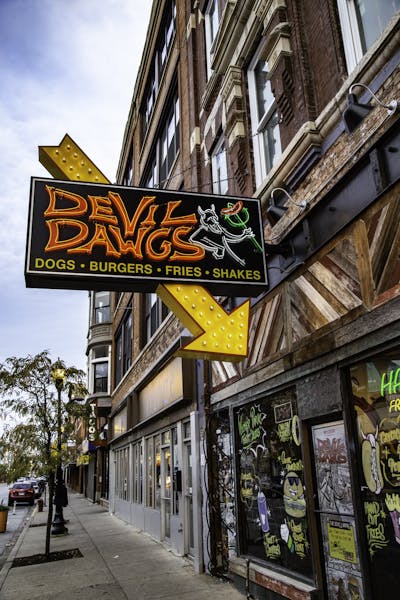 Wicker Park Hours + Location Devil Dawgs