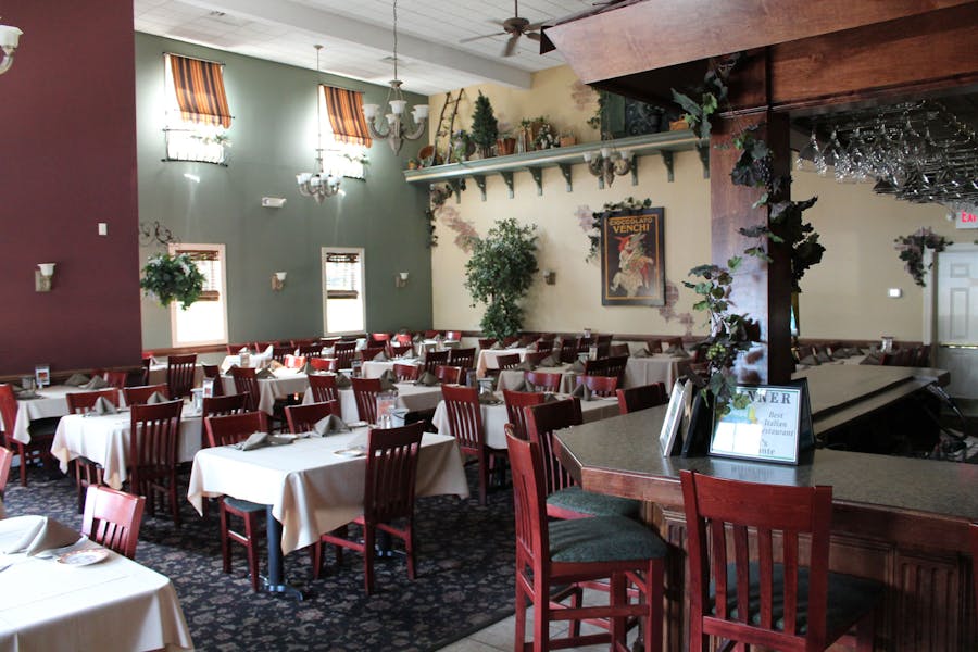 Hours + Location Rossi's Ristorante & Catering