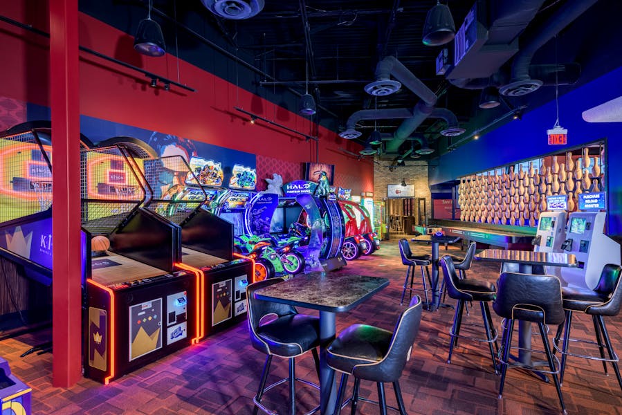 Franklin Bowling & Games Kings Dining, Entertainment