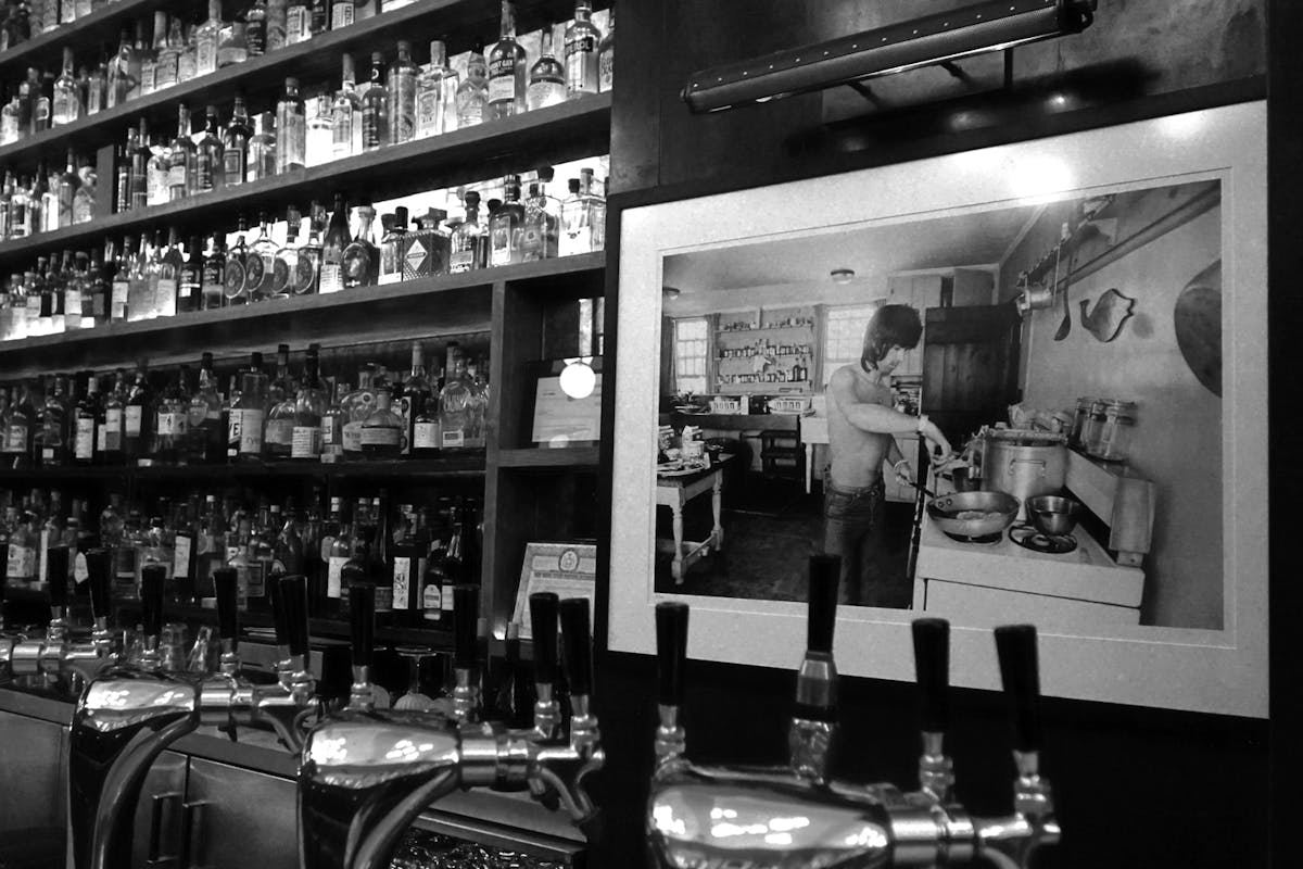 a store filled with lots of glasses