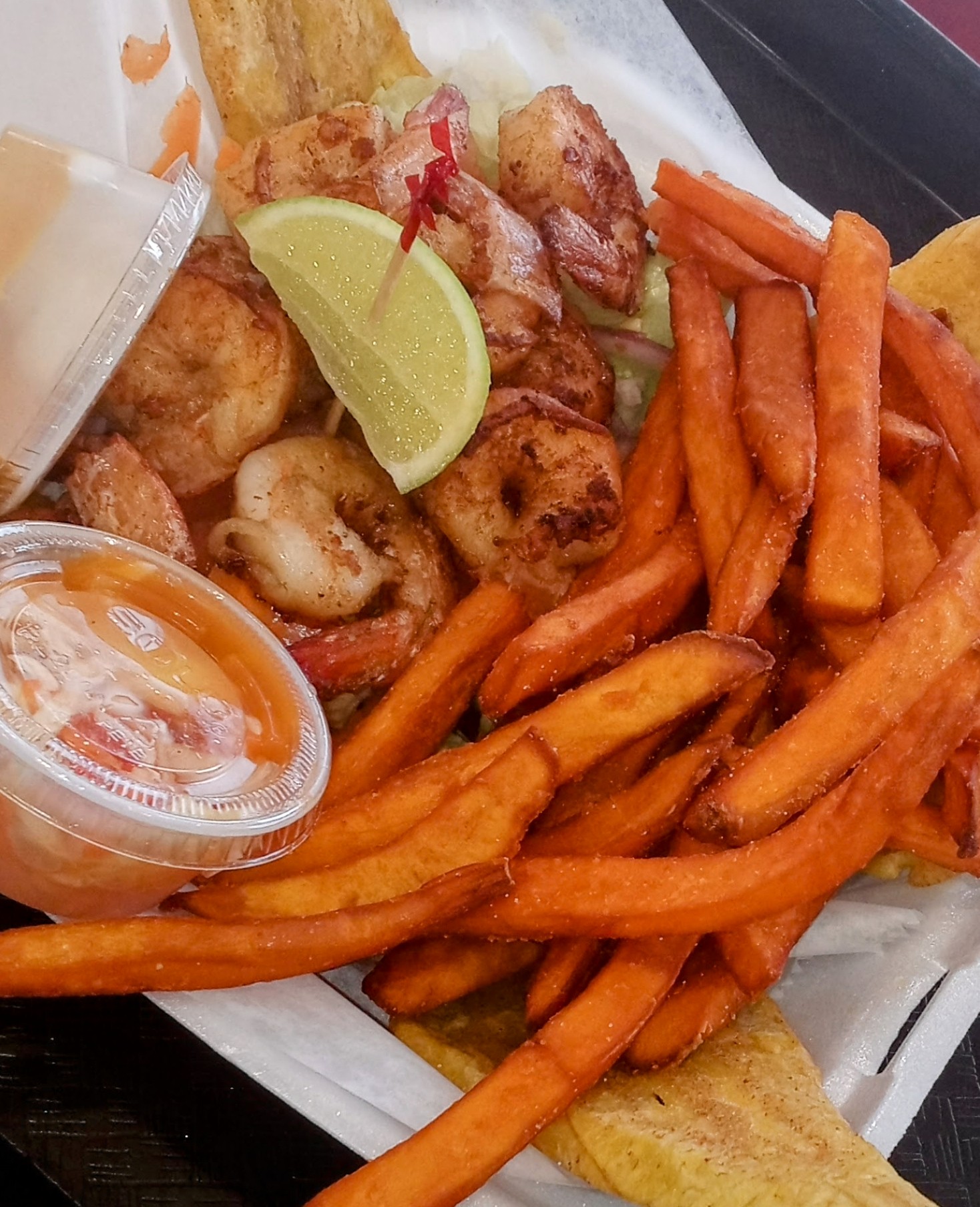 SIRRED SHRIMP AND SWEET POTATO FRIES