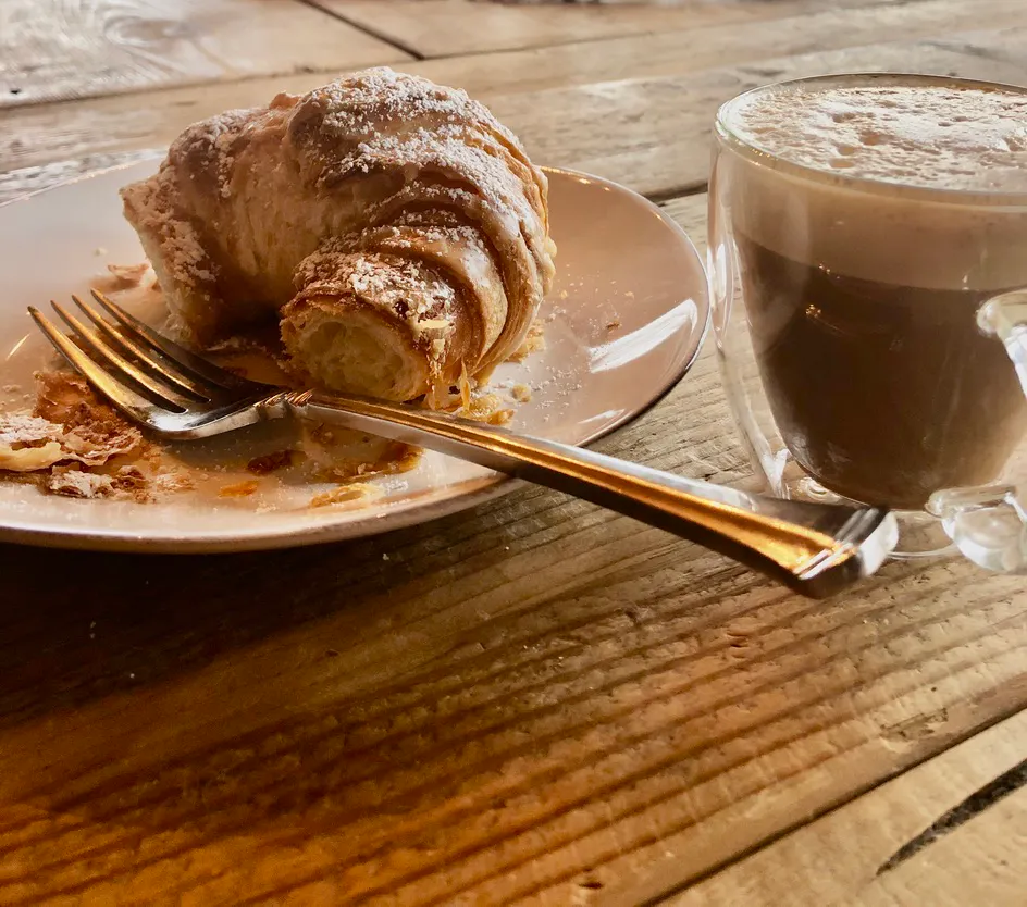 Colleen's | Cookies, Pastries, and Café in St. Louis, MO