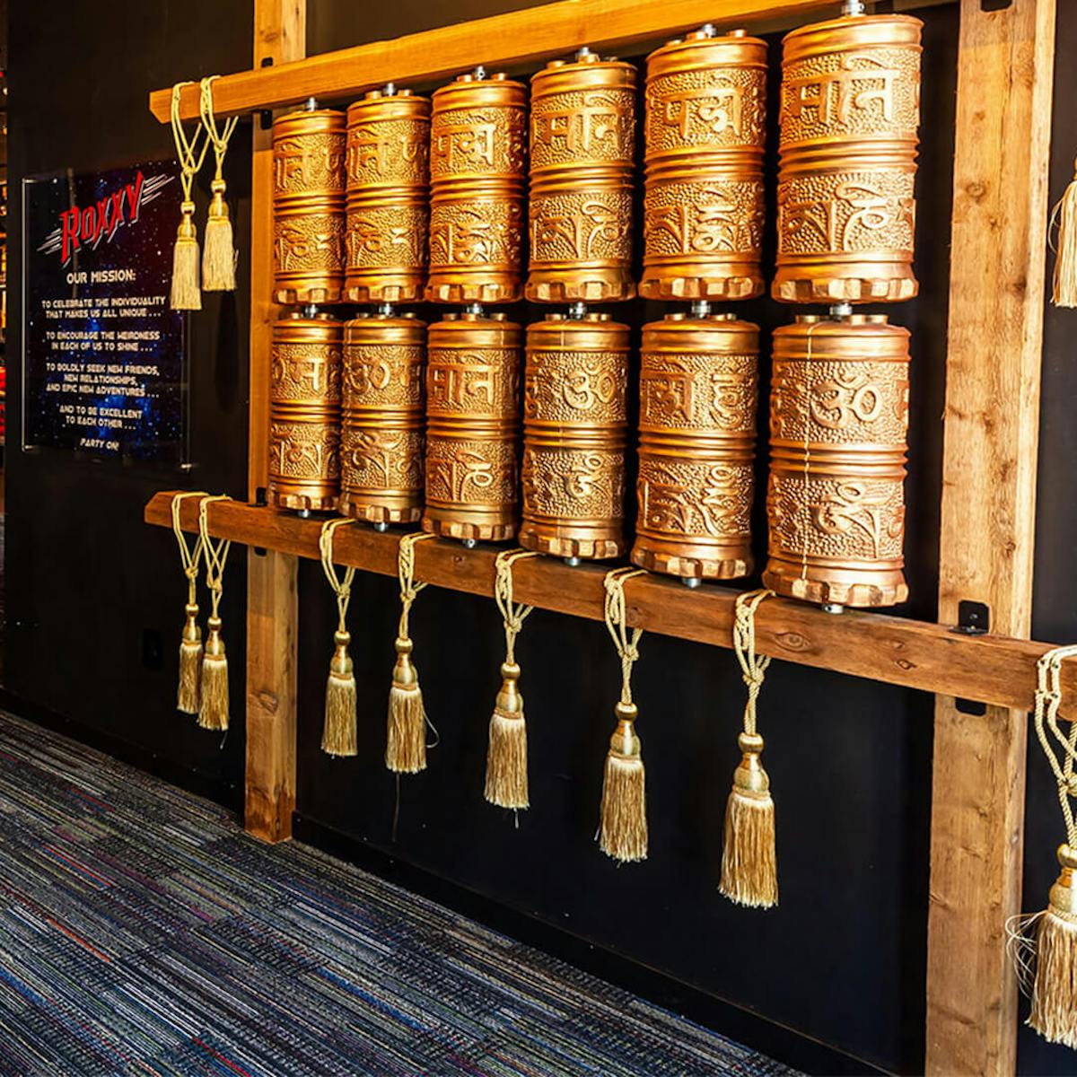 roxxy entrance scrolls