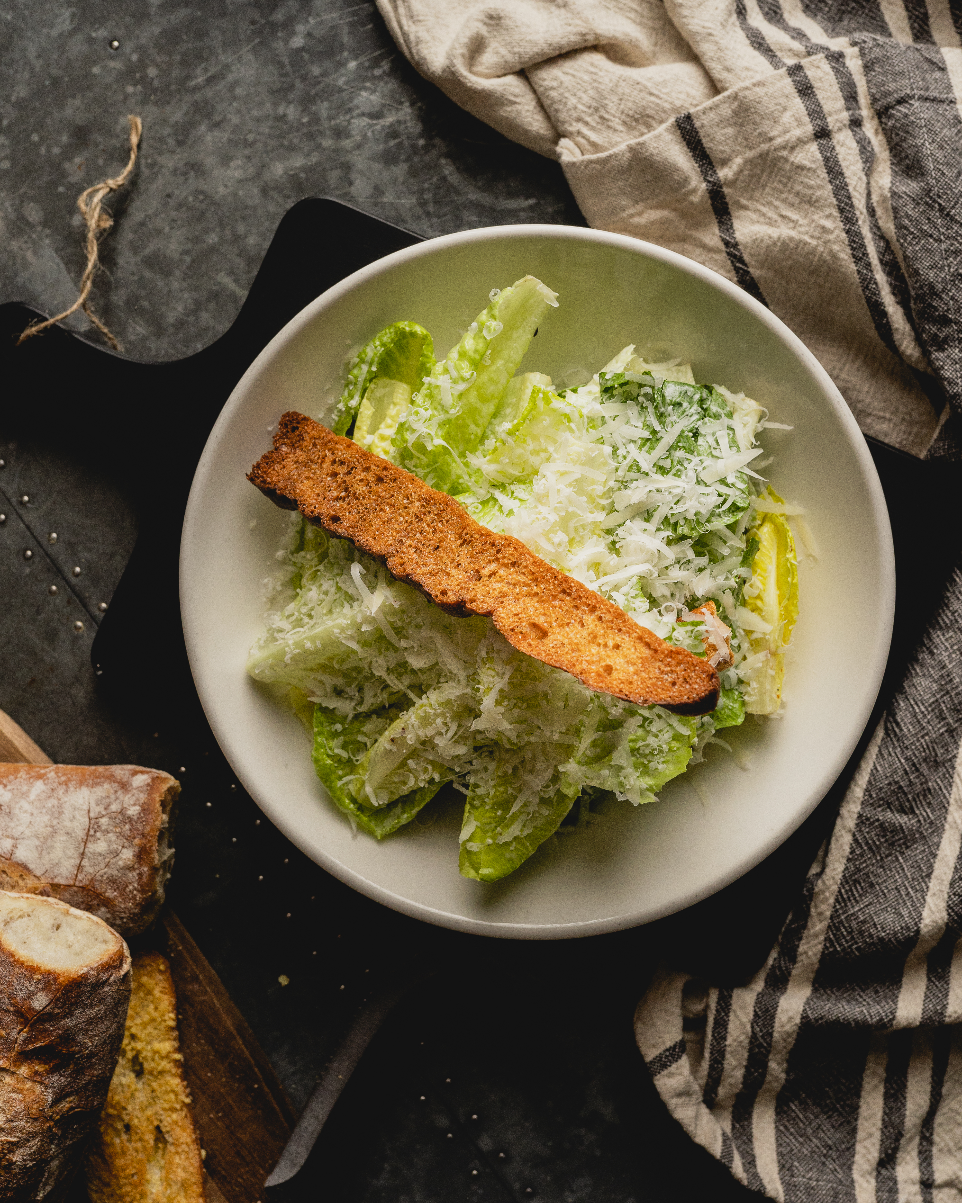 a picture of a green salad