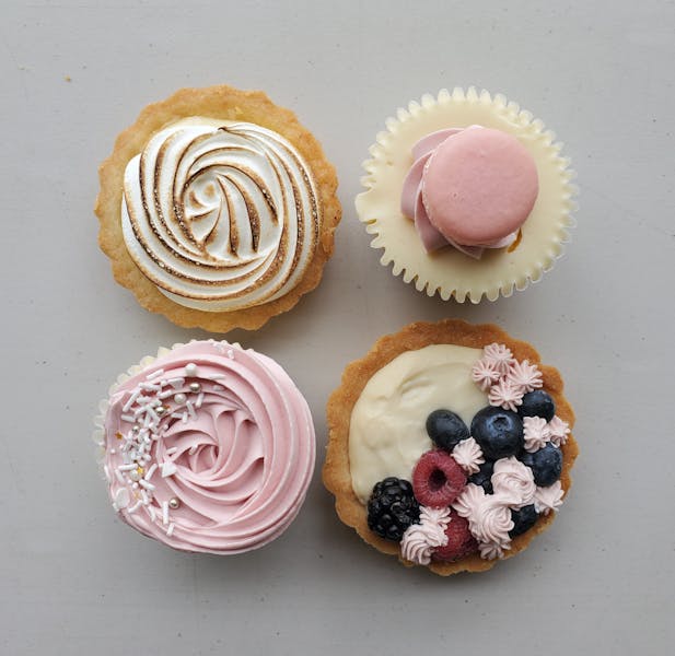 PREORDERS CLOSED Mothers Day Dessert Box (available May 12 to 14