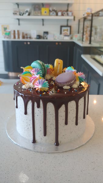 Build Your Own 6" Signature Cake Sugared and Spiced Bakery in