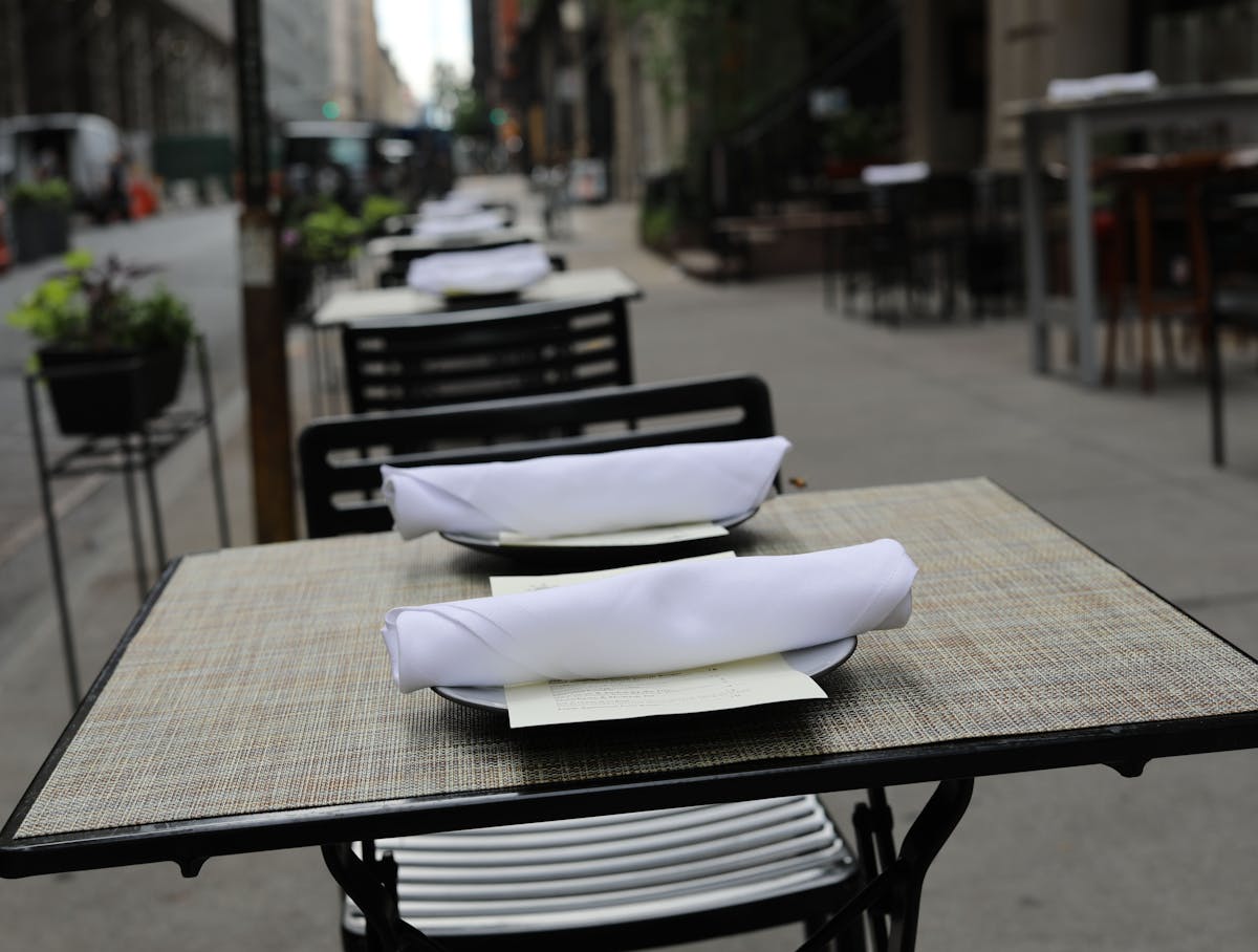 a bench that is sitting on a table