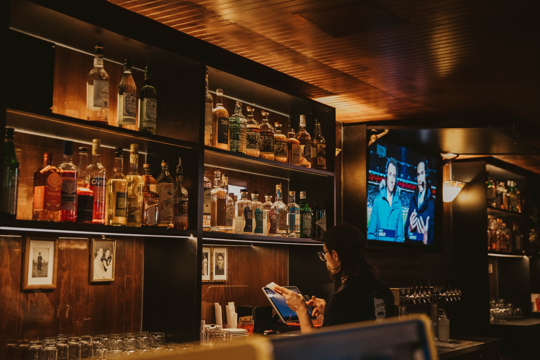 Bar photo 2