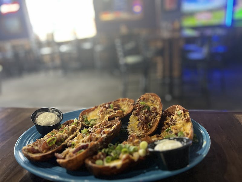 Menus Skyland Pub in Troutdale, OR