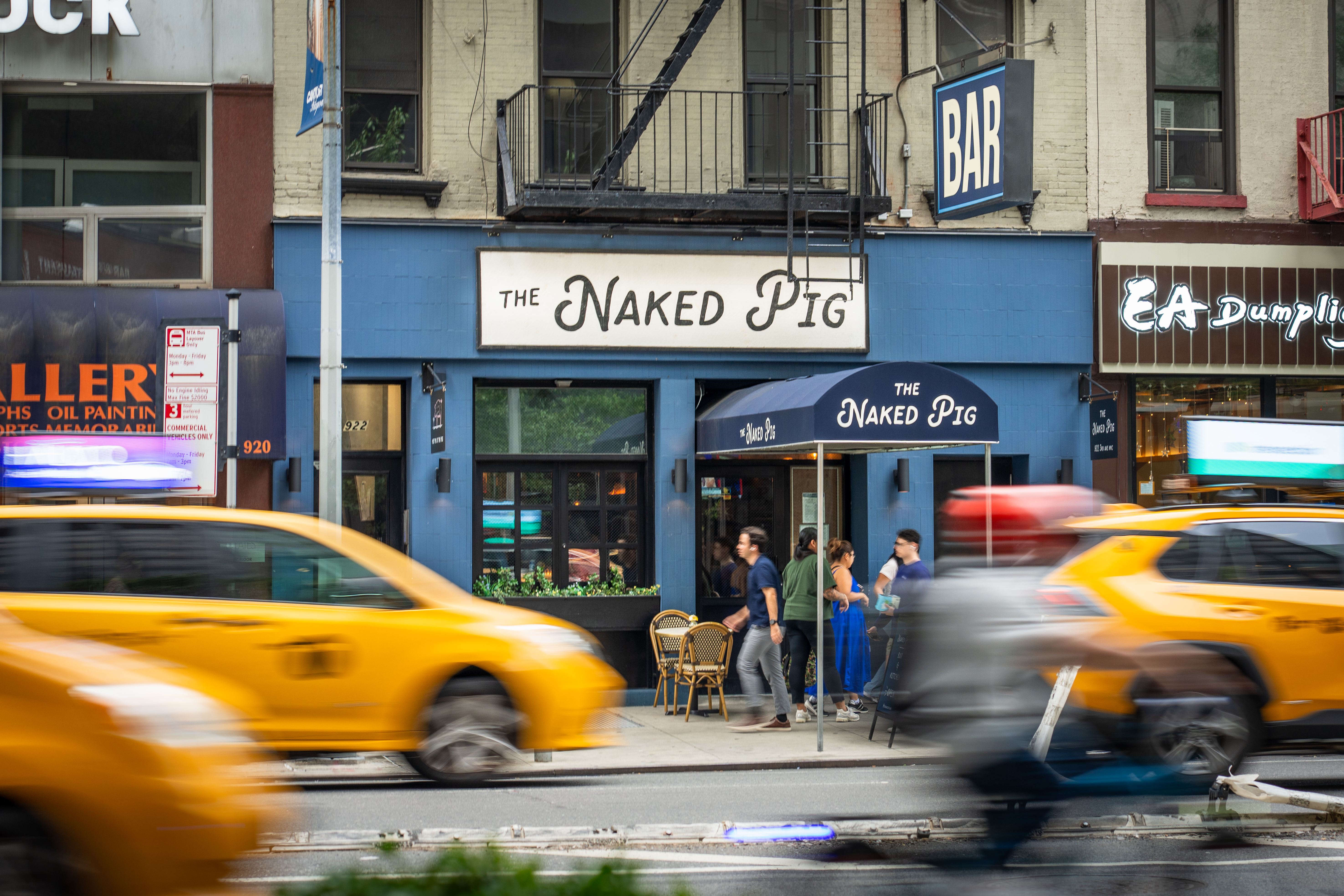 the naked pig exterior
