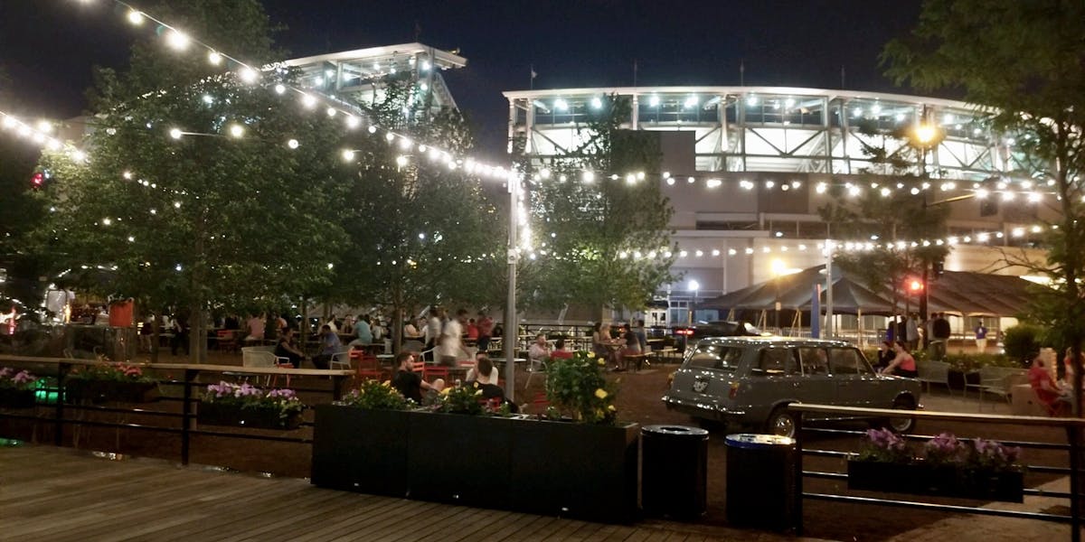 Beer Garden Dacha Navy Yard