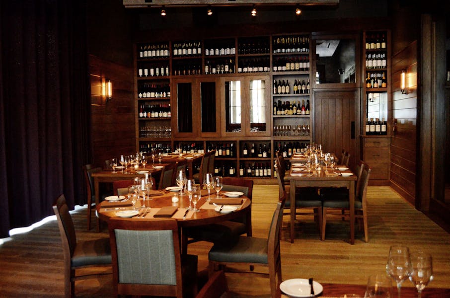 Atlanta Hours + Location Oak Steakhouse