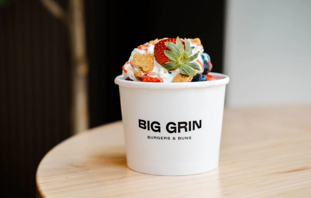 Ice cream cup fruits