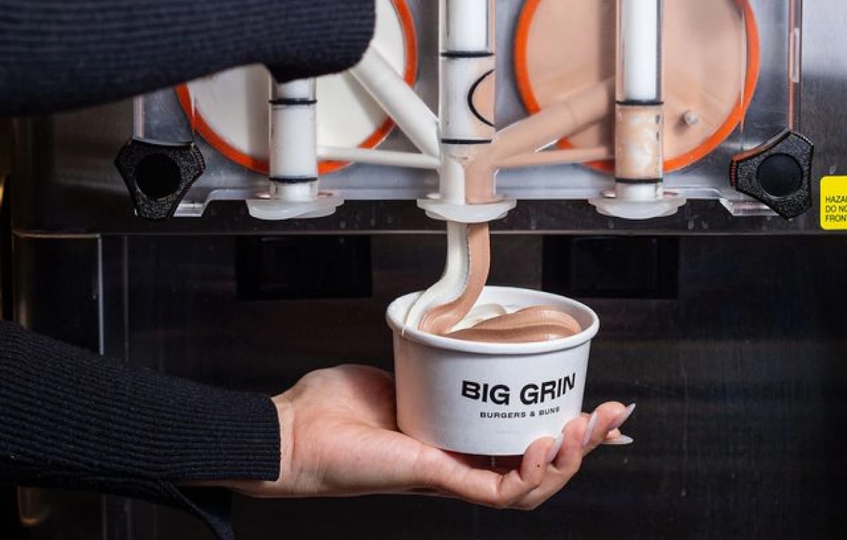 Soft serve swirl cup