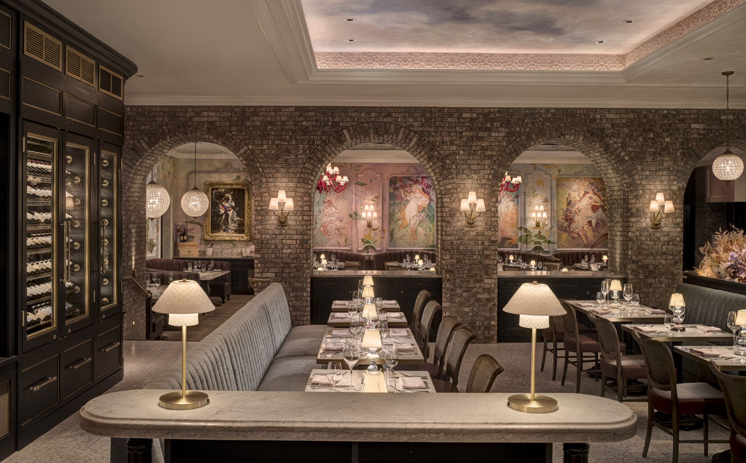 a room filled with furniture and a table in a restaurant