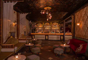 Apotheke Chinatown photo