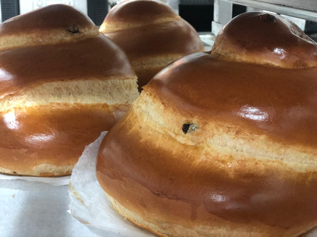 a close up of a doughnut sitting on top of a table