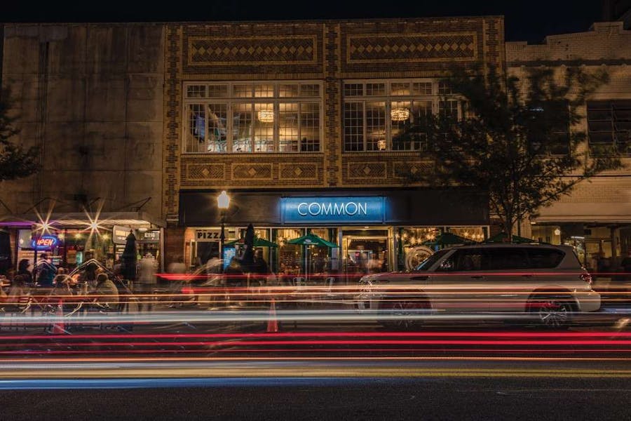 About Common Restaurant in Savannah, GA