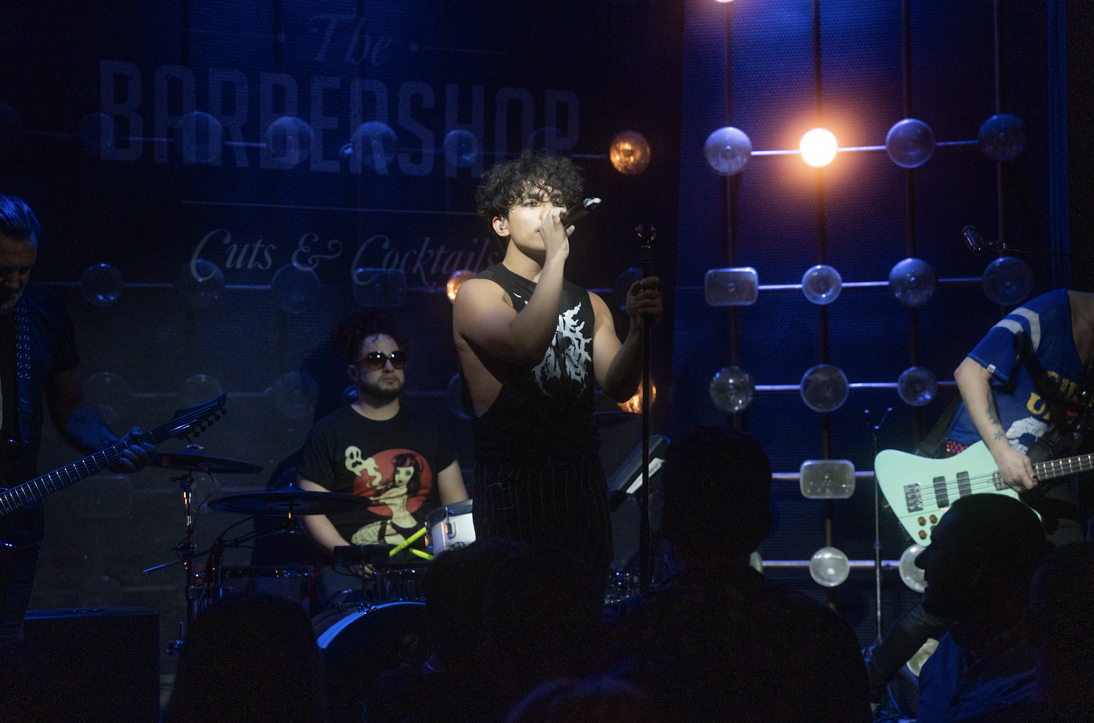 ziggy zeno performing an electric set at emo night