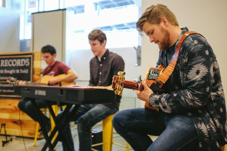 Natural Chords Cold Weather Company Honeygrow
