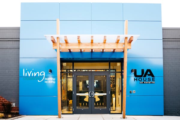 a building's entrance