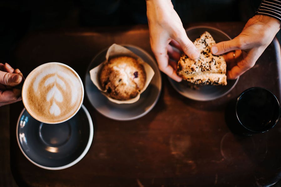 About White Moon Dark Moon cafe by day & a wine bar by night in