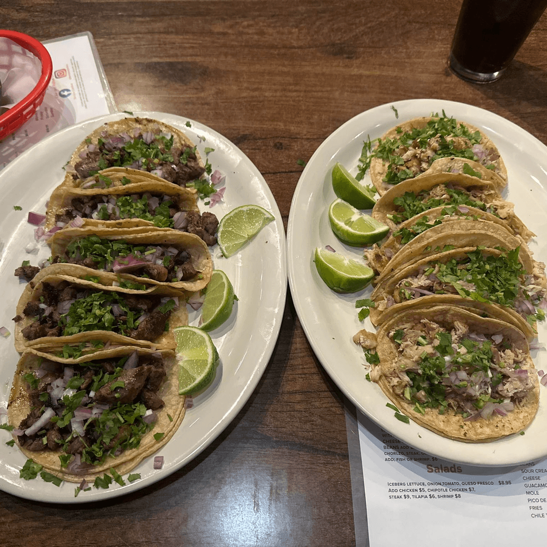 Señoritas Cantina — Pilsen