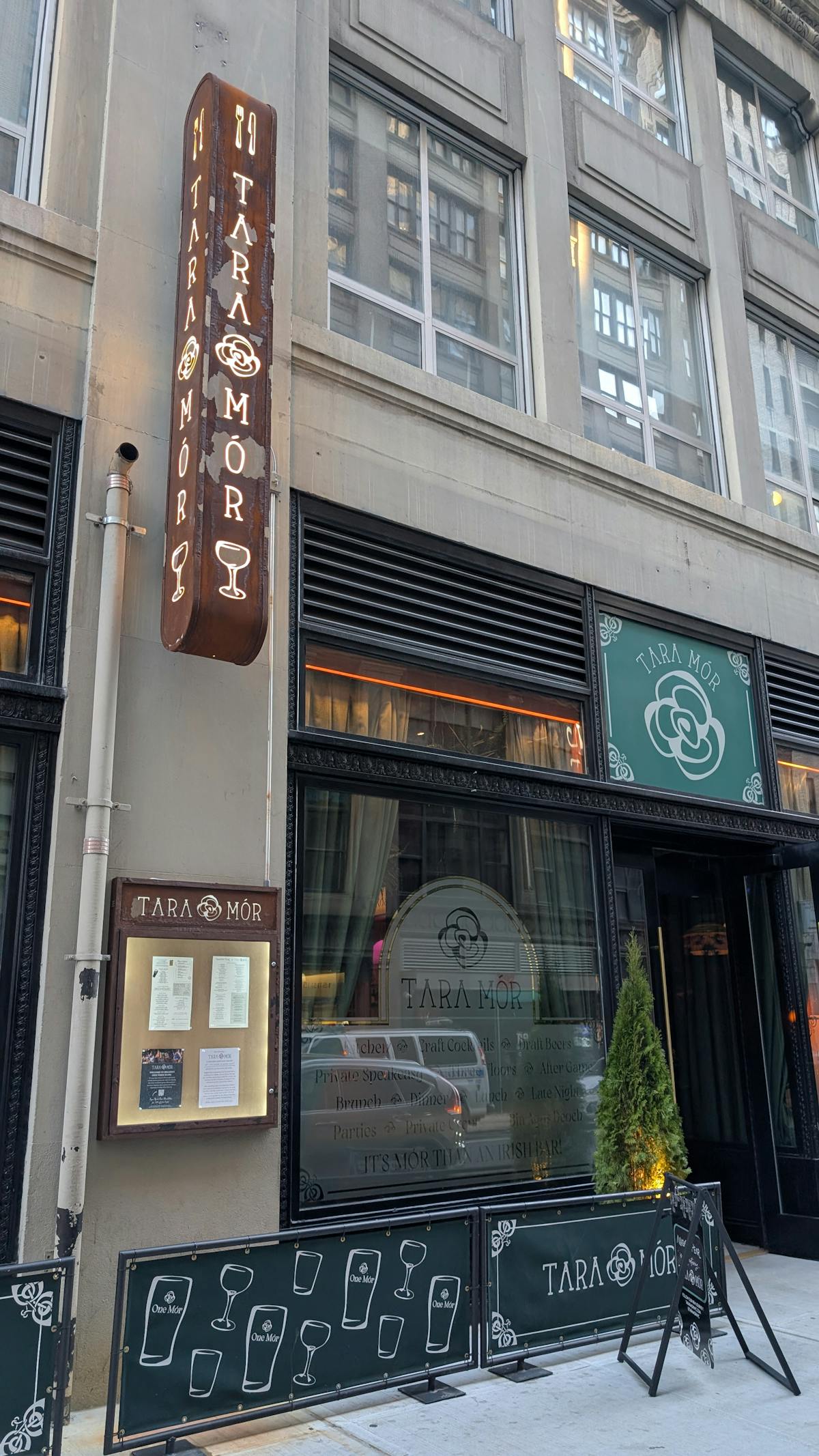 Tara Mor Irish Bar NYC