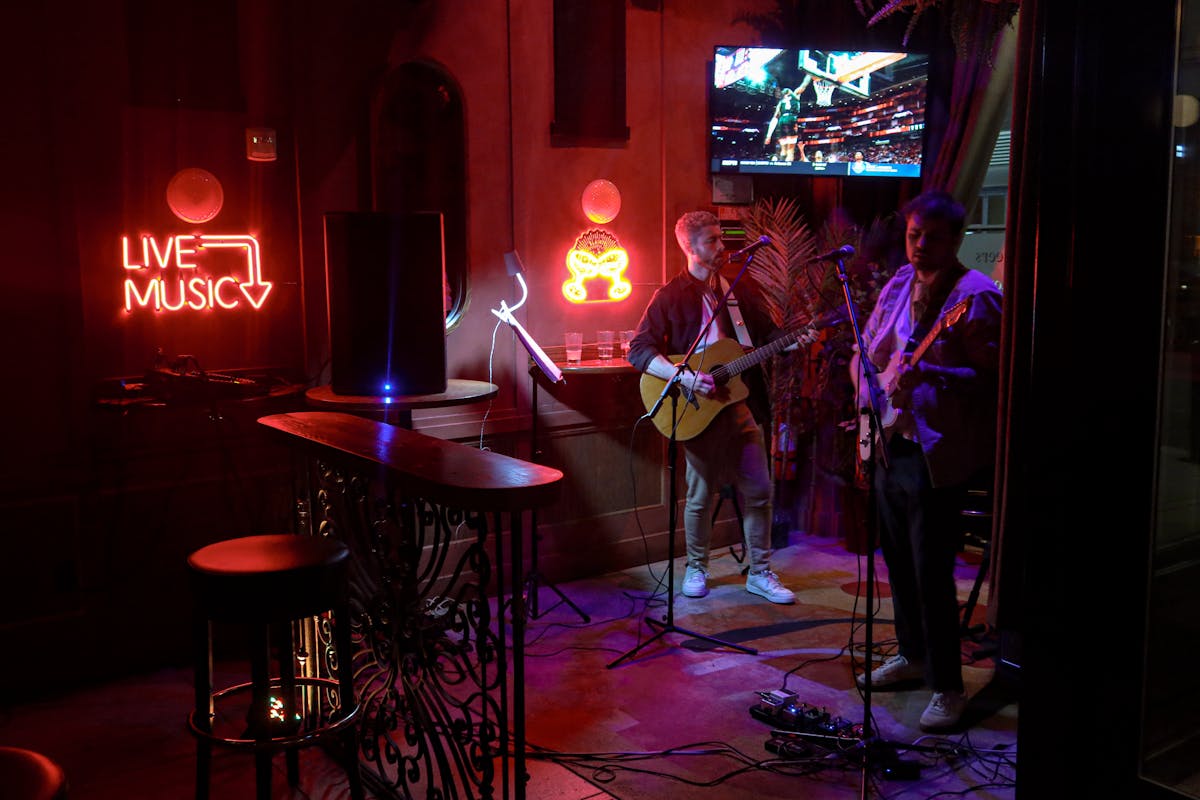 Live Music At Tara Rose