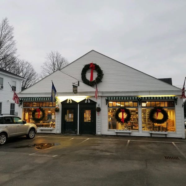 About Moulton's Market in Amherst, NH