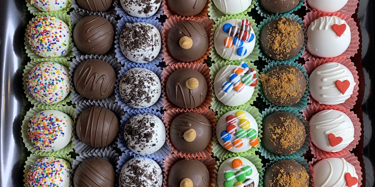 Cake Balls (Box of 24) | Sweet Doctors I Cupcakes, Cookies & More