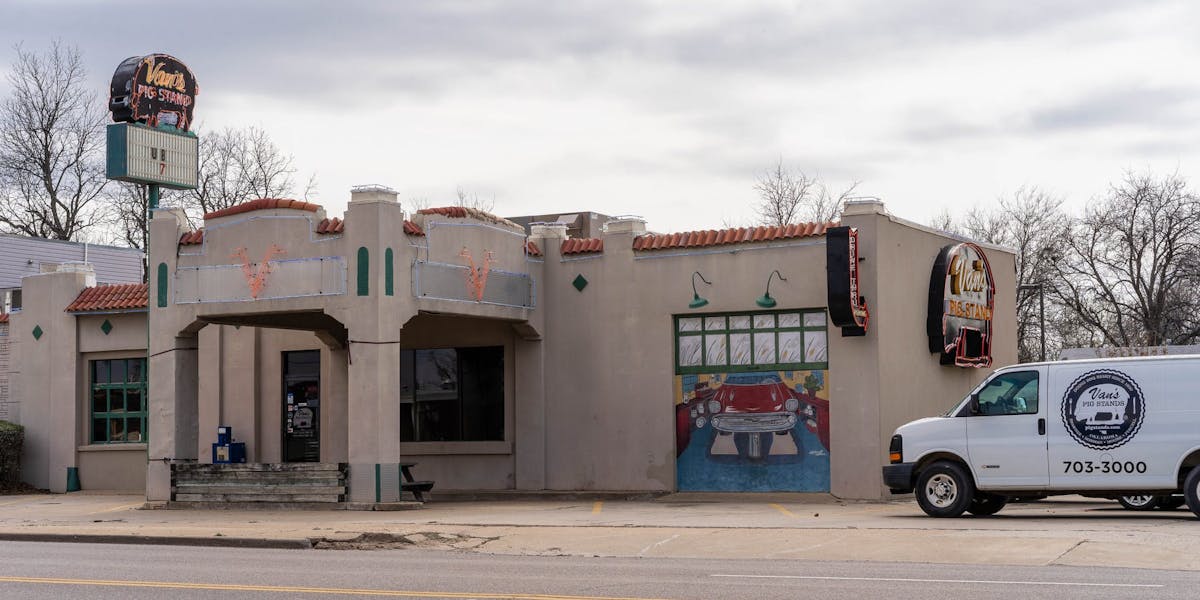 Norman Porter Hours Location Van S Pig Stand