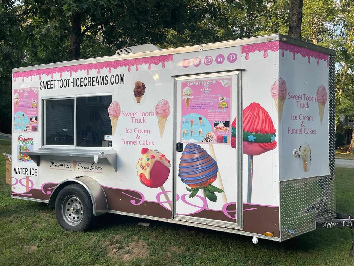 Ice Cream & Funnel Cake Food Truck