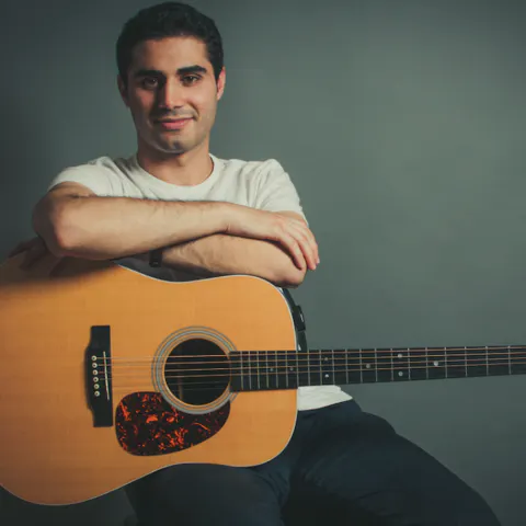 Adam Moezinia