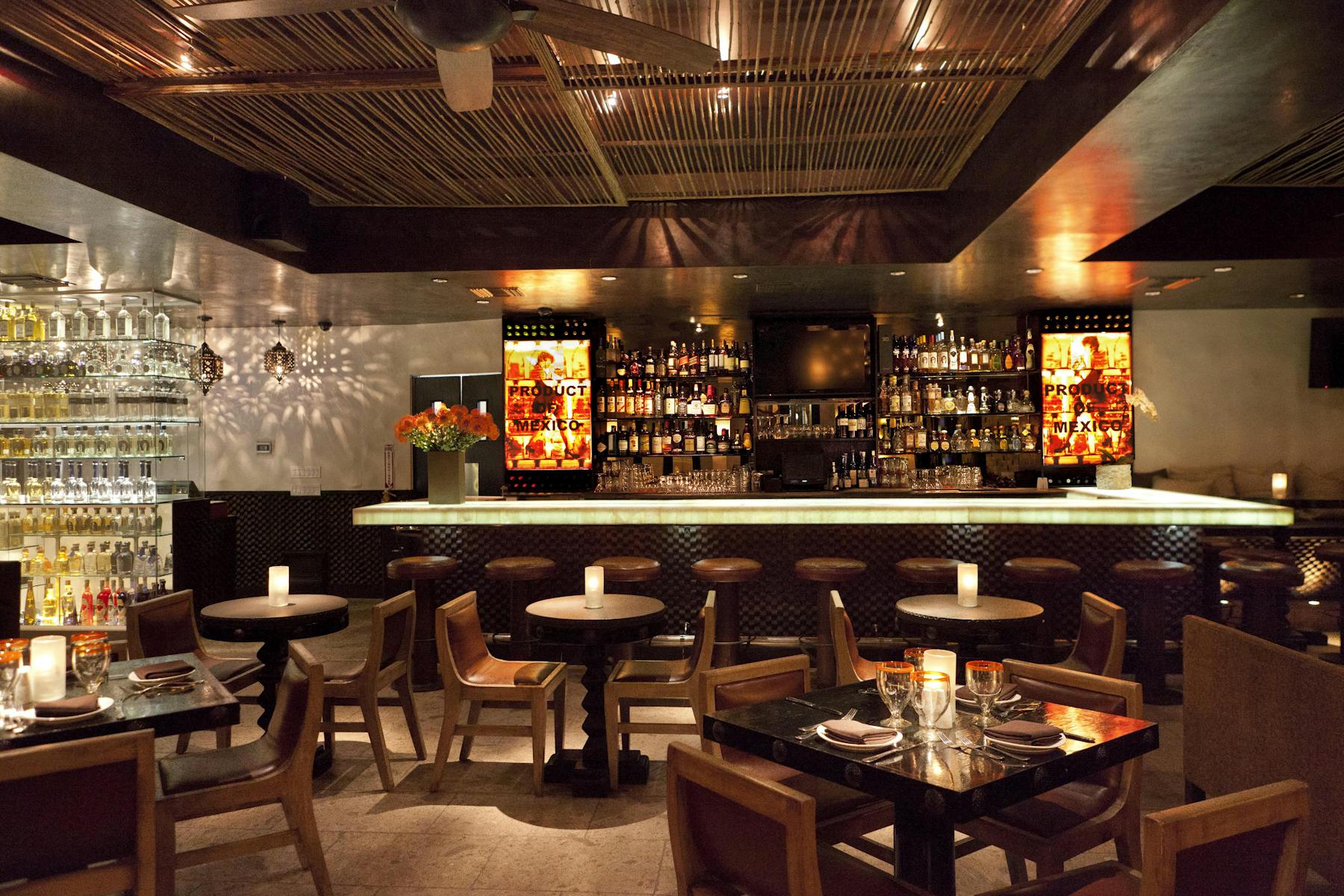 a dining room table in a restaurant