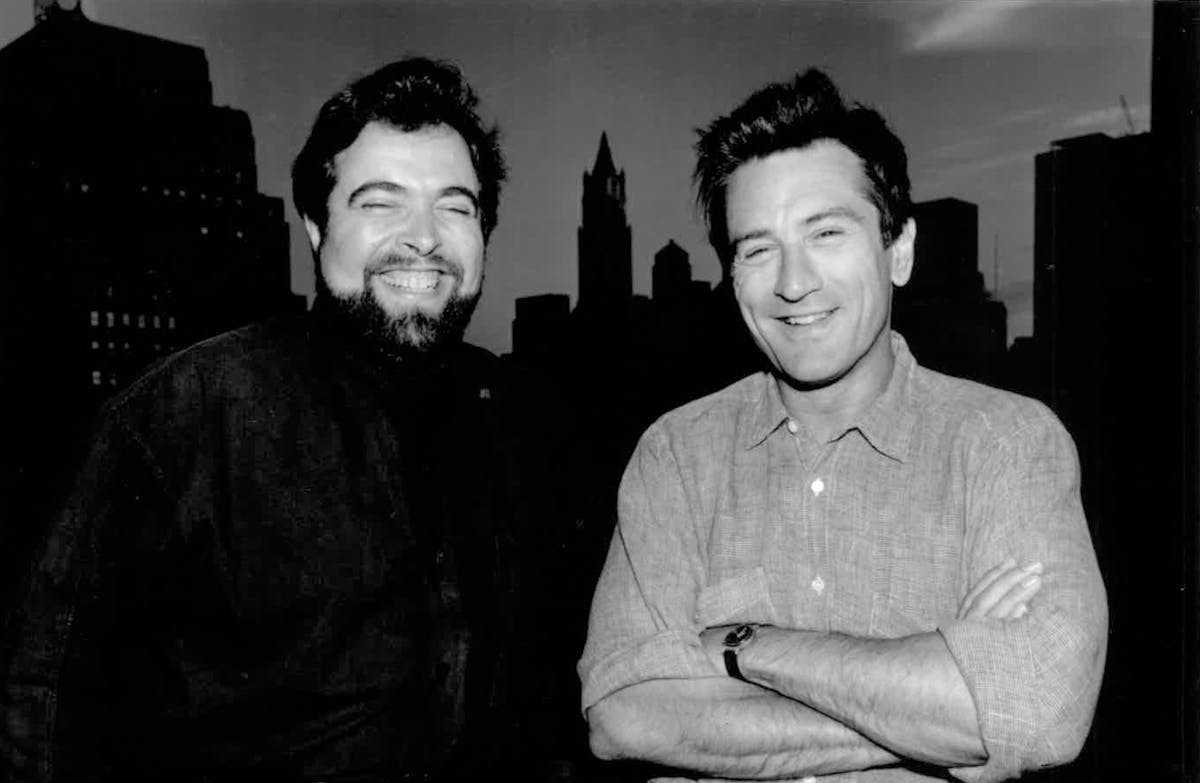 Drew Nieporent, Robert De Niro are posing for a picture