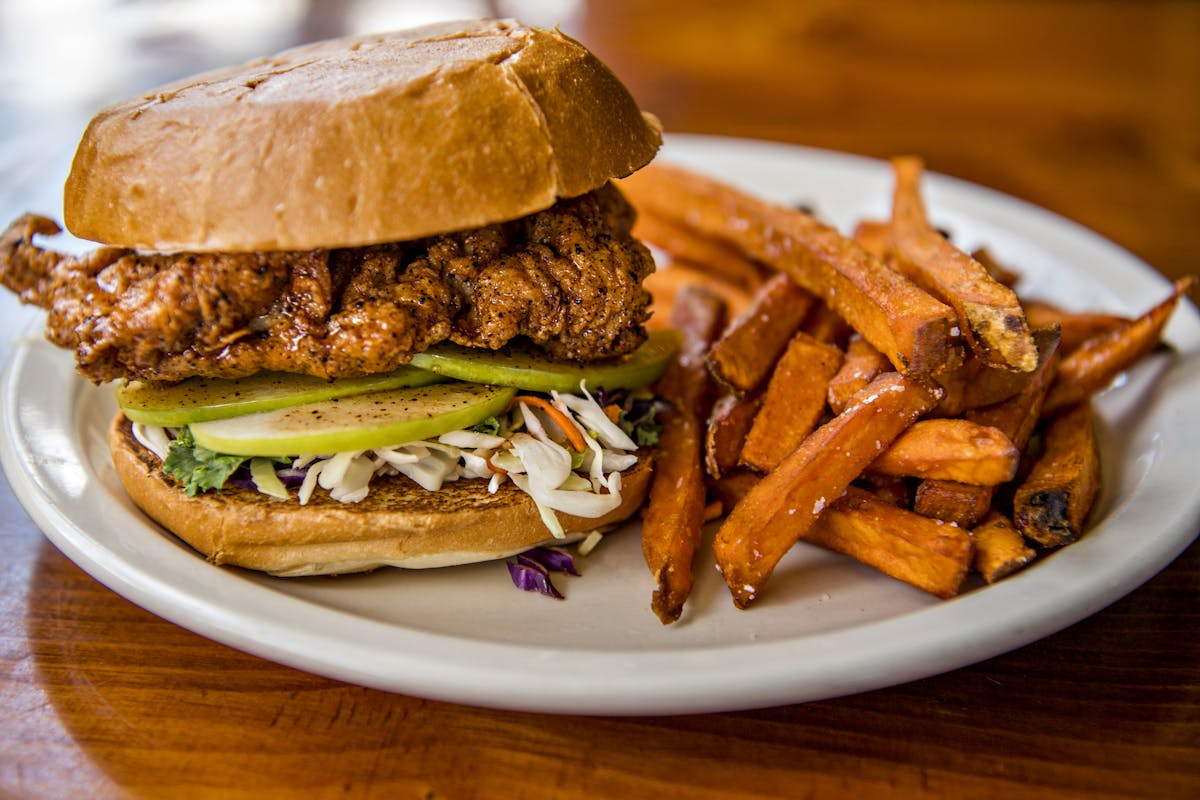 American Burger & BBQ Restaurant & Bar