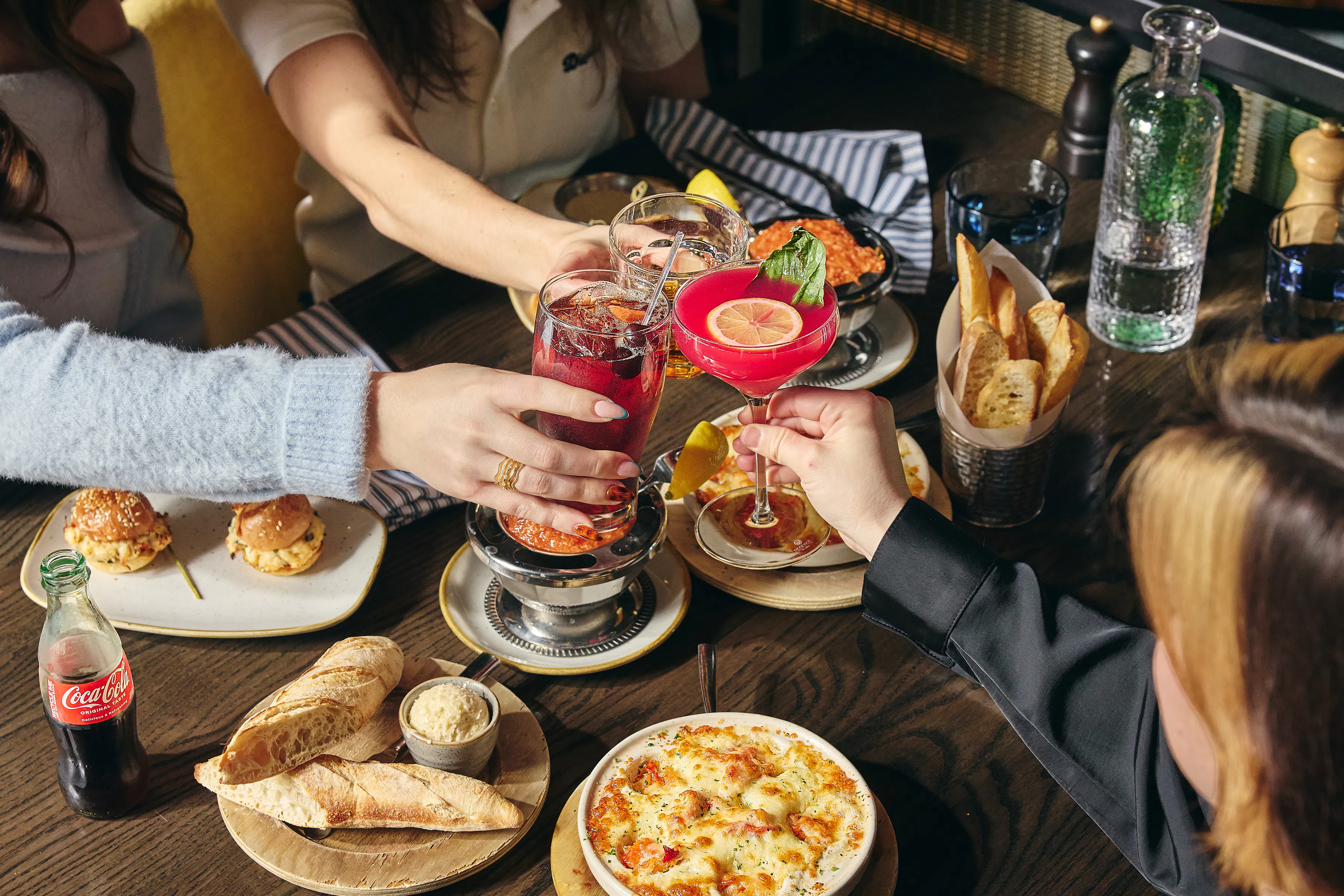 The HC Tavern + Kitchen - Restaurant in Fishers