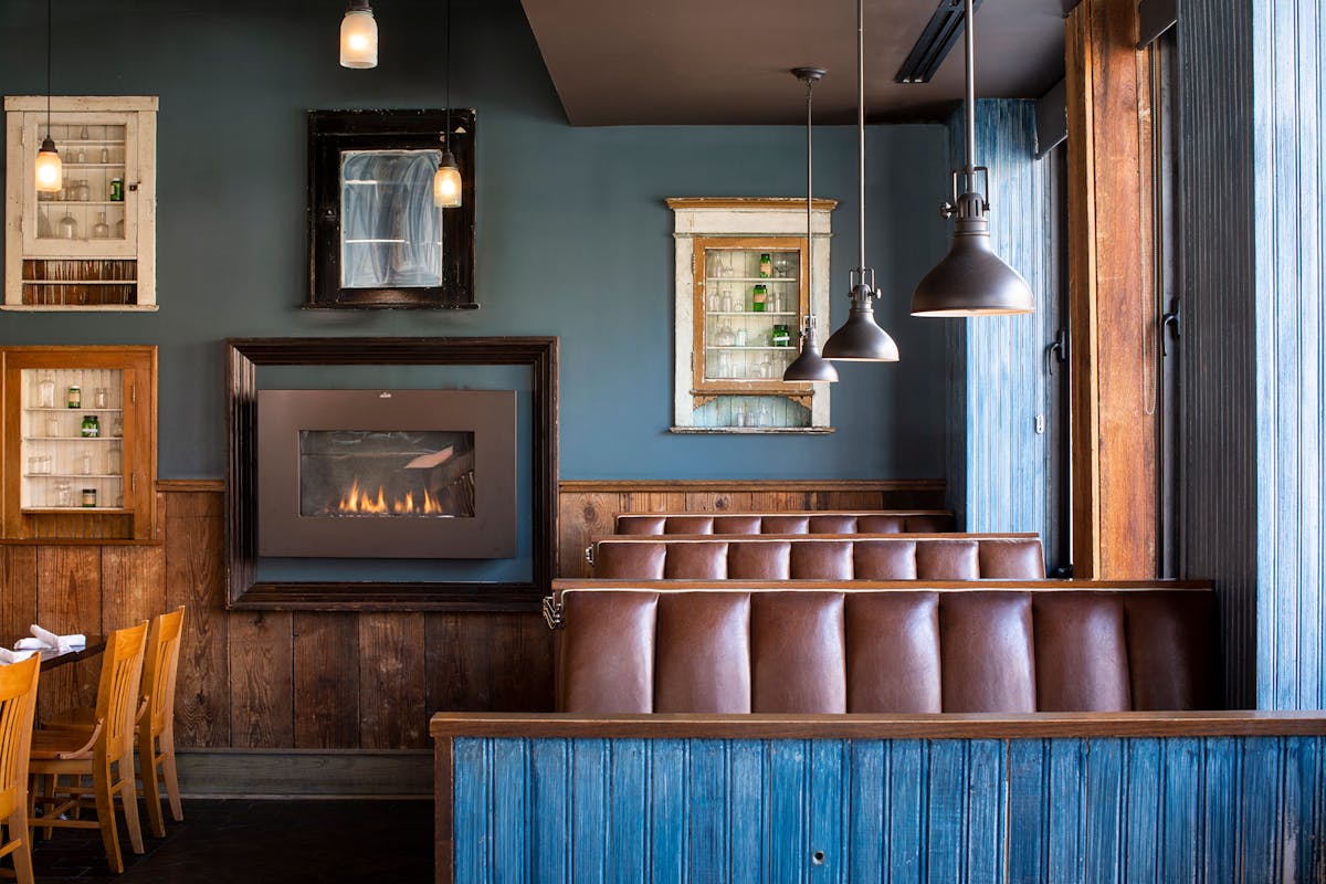 Restaurants tables